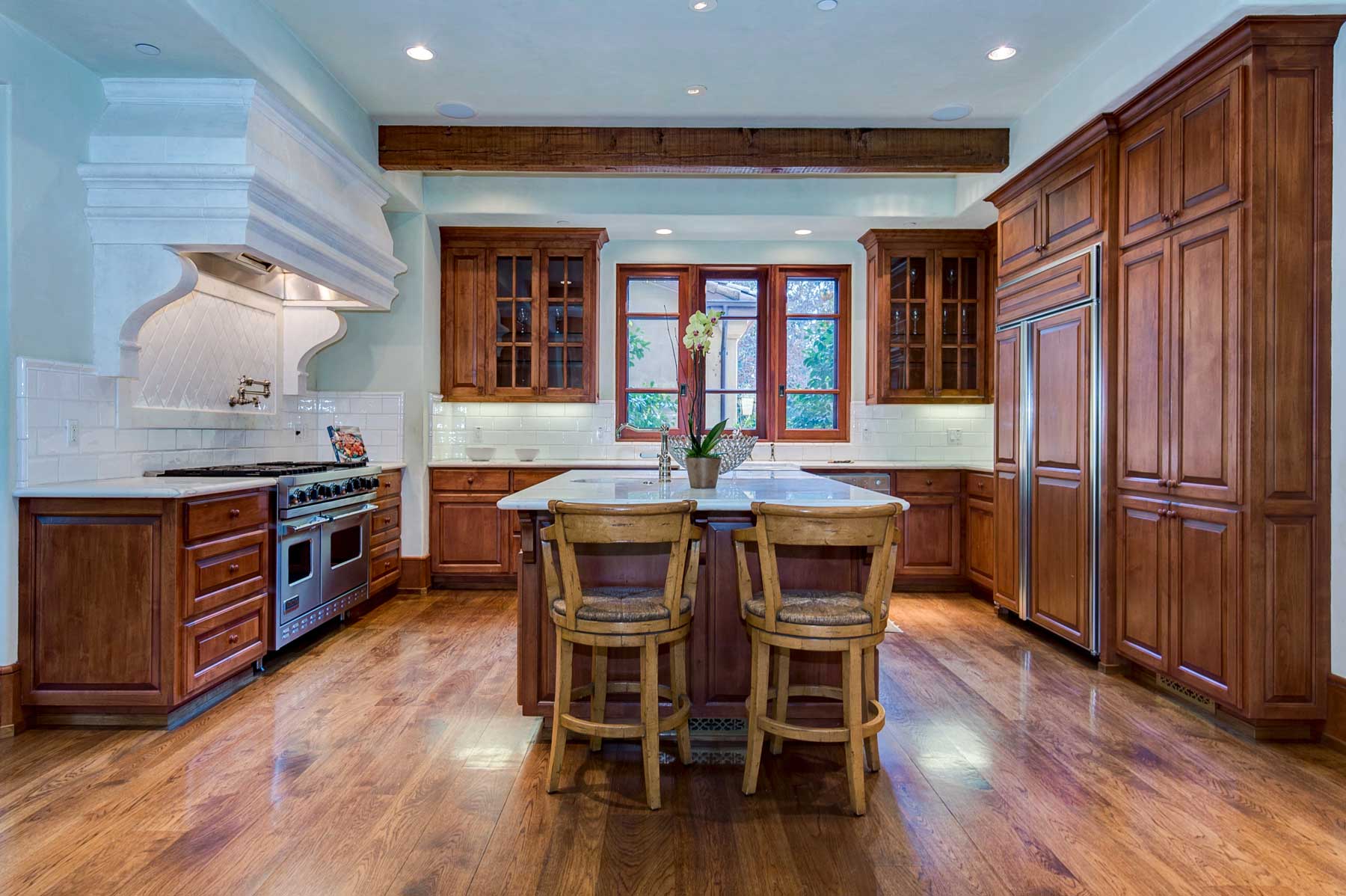 Seasoned Pro vs. The Amateur: Why Your Listing Deserves 15 Years of Experience