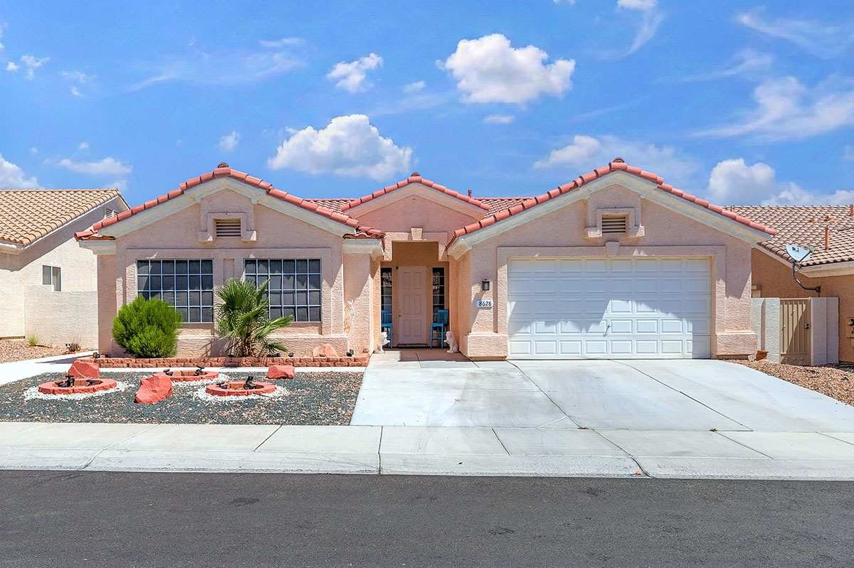 Gaming the Zillow Algorithm: Why Las Vegas Agents Need a Zillow Showcase Photographer